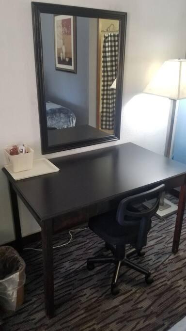 Hotel 2 Queen Beds Hotel Room 135 Booking Stillwater Extérieur photo